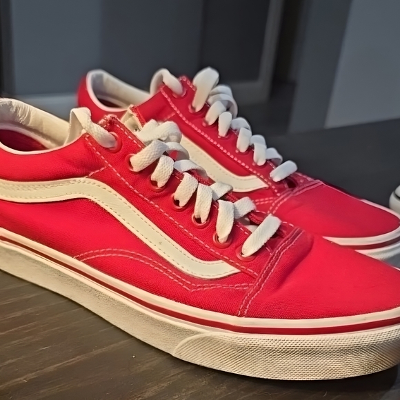 NWT- Vans ‘Old Skool’ Unisex Classic Color Theory Collection mens 7.5 w 9 - Picture 1 of 3